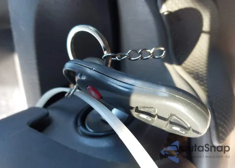 2001 Jeep Grand Cherokee Laredo from USA, damaged, VIN 1J4GX48SX1C682418